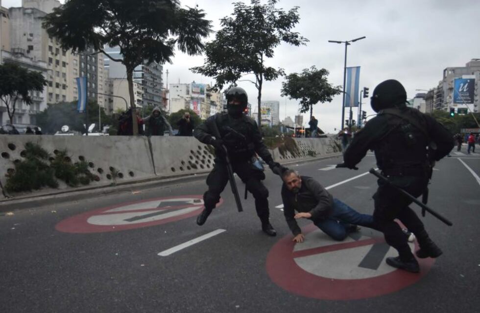 Patricia Bullrich, tras el desalojo de la 9 de julio: "El Gobierno y la Policía de la Ciudad hicieron lo que hay que hacer"