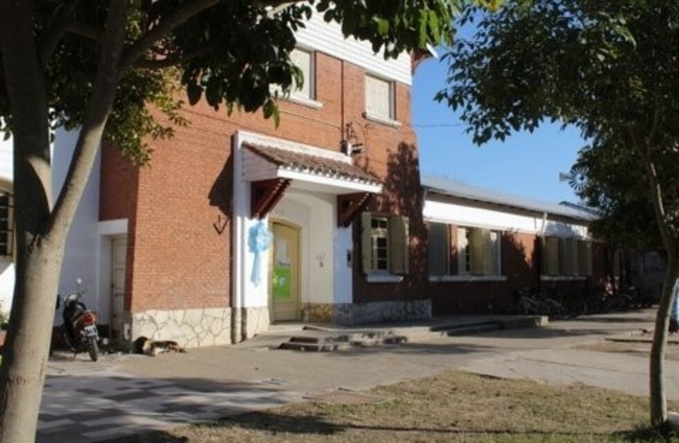 Denuncian a un docente por insultar y maltratar a sus alumnos