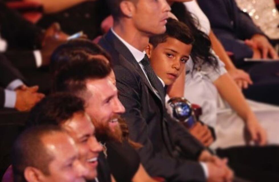 El hijo de Cristiano Ronaldo le dedicó un posteo de Instagram a Messi