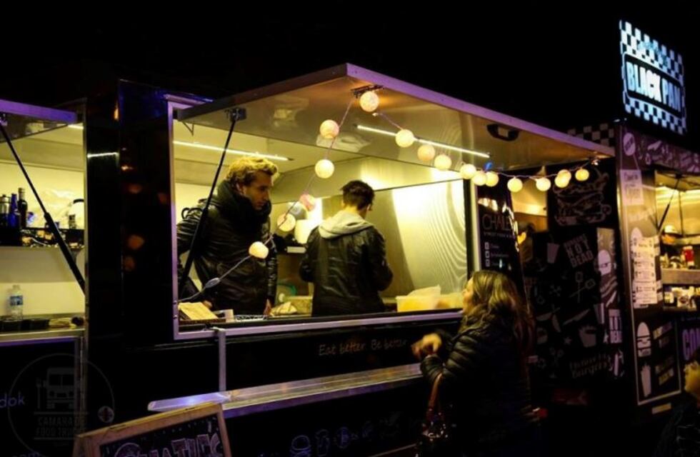 Advierten que los food trucks no cumplen con la normativa vigente