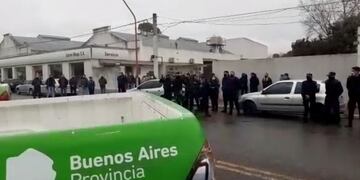Tercer día de protestas de la policía bonaerense en Azul