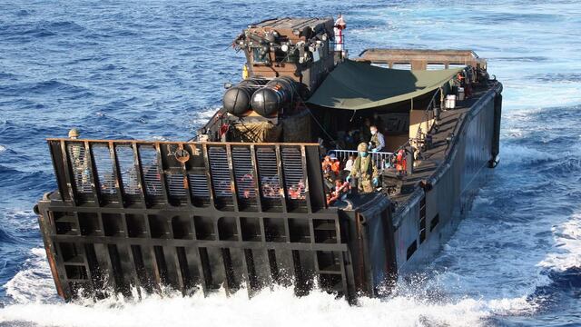 Un náufrago sobrevivió 14 horas a la deriva en el Pacífico Sur agarrado a un trozo de basura