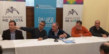 Firmaron la obra del nuevo colector costanero\u002E Llevará 18 meses y más de 368 millones de pesos\u002E