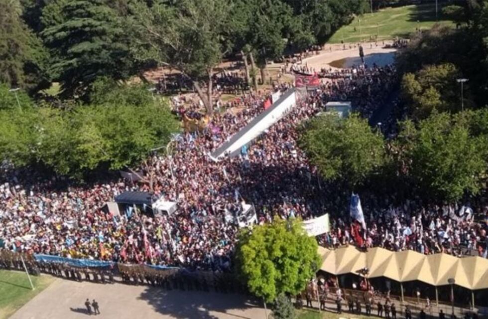 Mendoza no se detiene: siguen las manifestaciones por la 7722