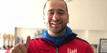 Hincha de la Gloria, el humorista le puso su impronta a la campaña\u002E