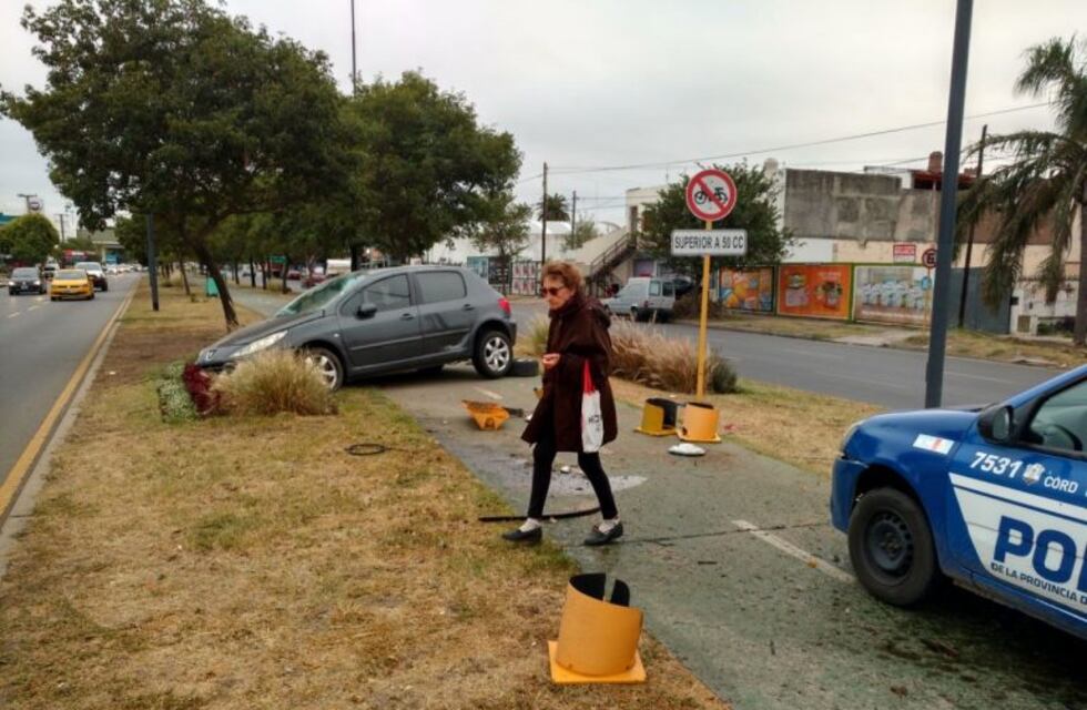 Una mañana de viernes con varios accidentes en Córdoba: un herido grave