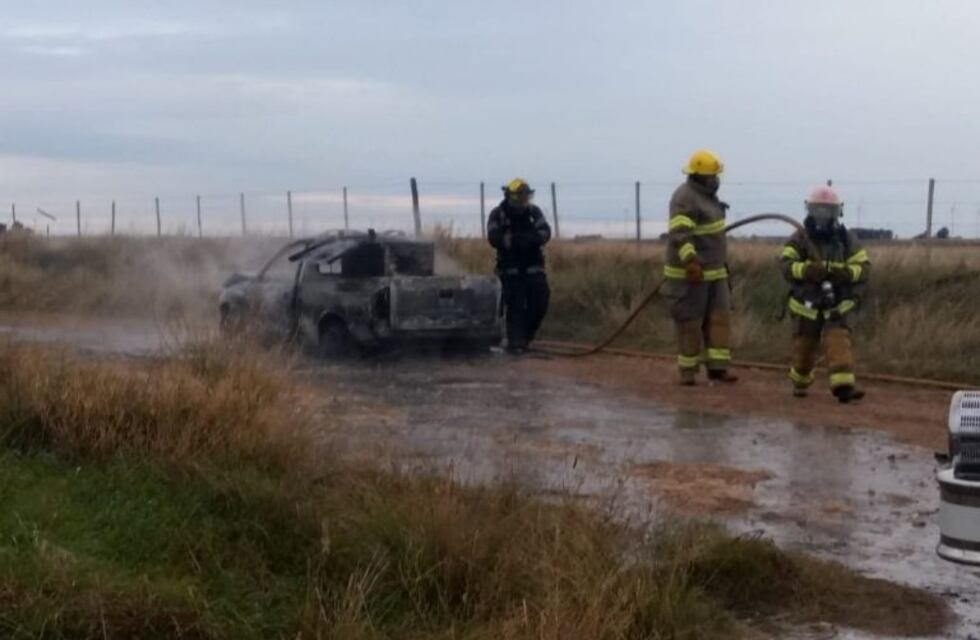 Se incendió un auto en la ruta 3