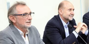 Perotti entrega de créditos a sectores perjudicados por la pandemia