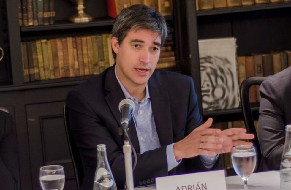 El Gobierno acelera un proyecto de ley para obligar a bancarizar los fondos de los partidos