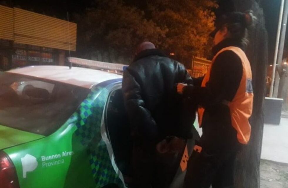 Se puso violento y fue reducido por su hermana y su ex