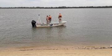 Prefectura se encuentra en la búsqueda de los pescadores naufragados el sábado\u002E