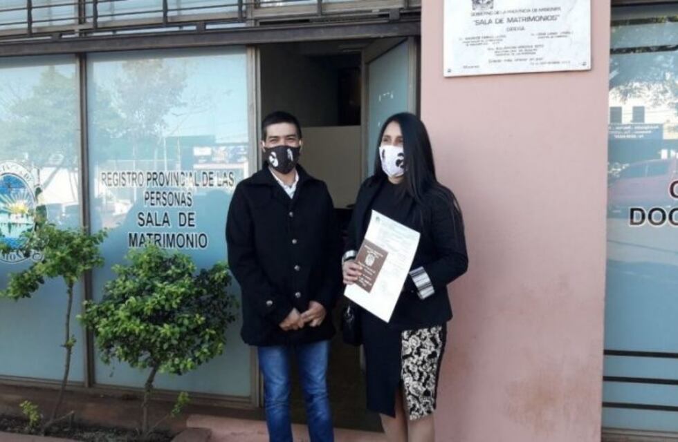 Se realizó el primer casamiento por civil en cuarentena en la ciudad de Oberá