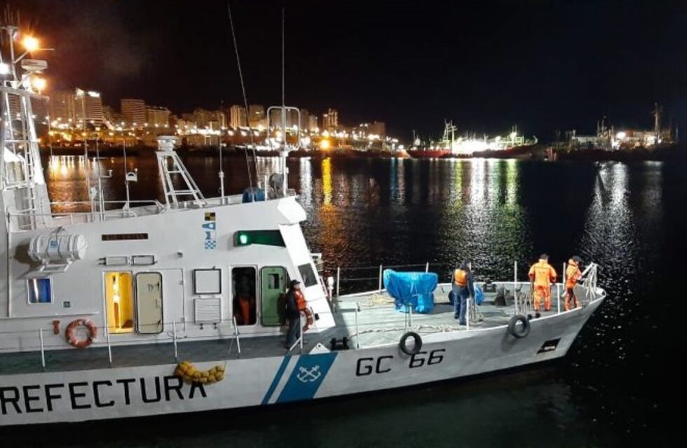 Rescataron a 8 náufragos que habían quedado a la deriva frente a la costa de Mar Chiquita