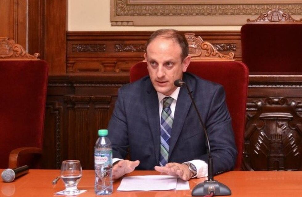 Un vocal de la Justicia es el "nuevo" Gobernador de Córdoba