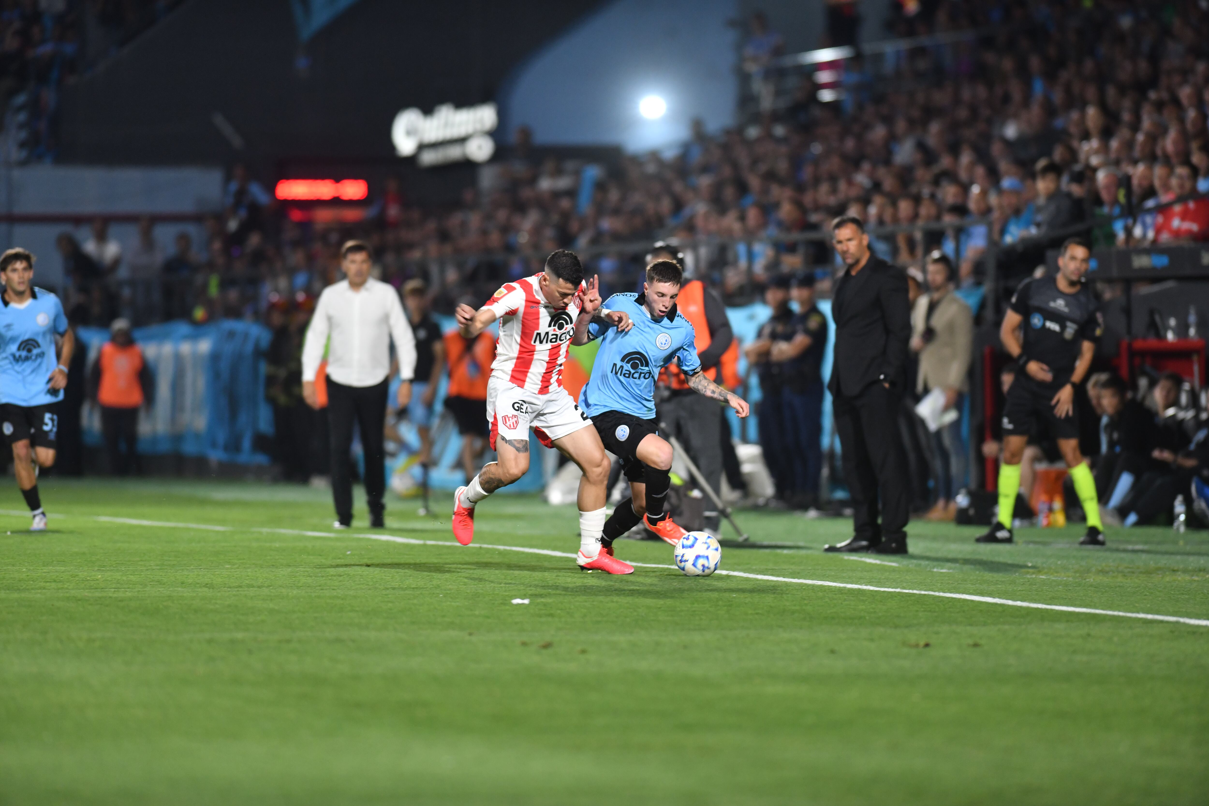 Jeremías Lucco jugador de Belgrano en el clásico contra Instituto en Alberdi. Foto Javier Ferreyra
