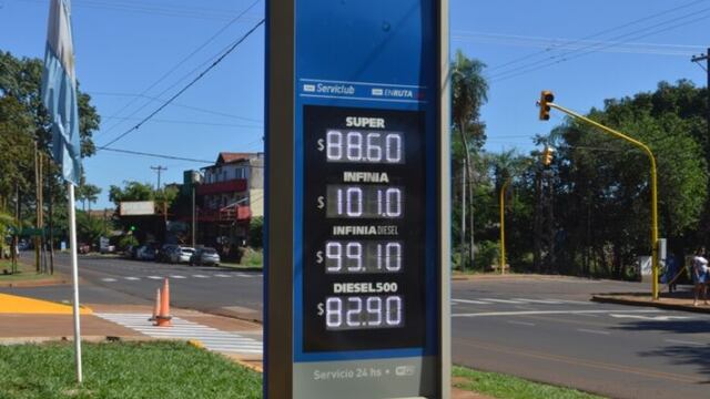 Así resolvieron arreglar las cartelerías de las estaciones ante la incorporación de la centena.