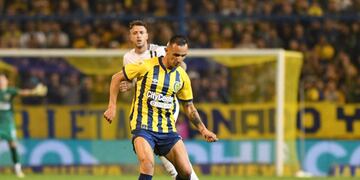 Marcelo Benítez protagonizó una de las llegadas más claras del Canalla.