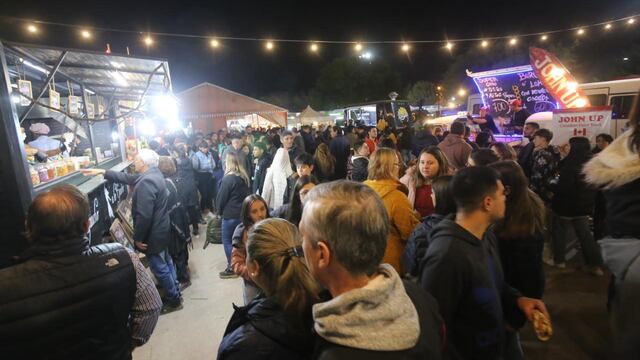 Repleto el predio de la Fiesta de la Ganadería.