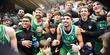 Atenas a la final por el ascenso. Atenas se impuso 70-62 a Sportivo Suardi en la final de la Conferencia Norte. (Javier Ferreyra / La Voz)