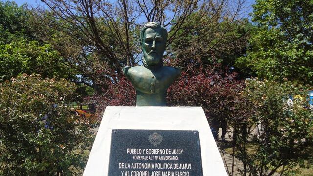 Busto de José María Fascio de la Fuente, el militar español que fue primer gobernador de Jujuy, emplazado en el barrio "18 de Noviembre" de la capital jujeña.