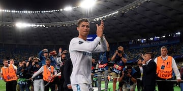 / AFP PHOTO / Paul ELLIS