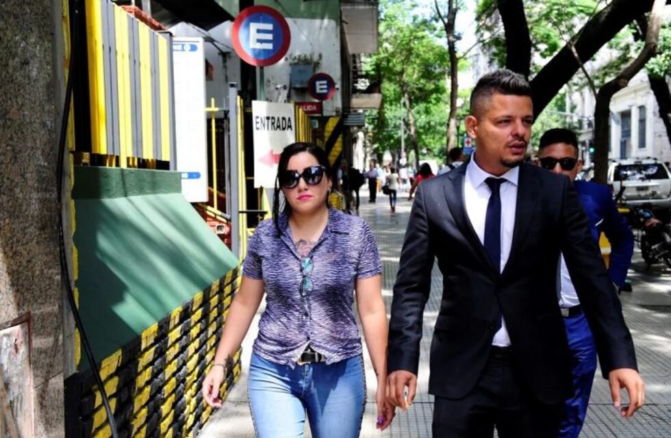 Erika Basile, la mujer que denunció a Pablo Rago, tildó de "hipócrita" a Thelma Fardin