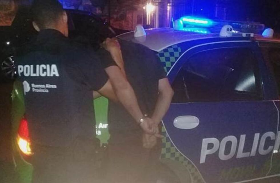 Fue detenido por golpear a su expareja mientras ésta dormía