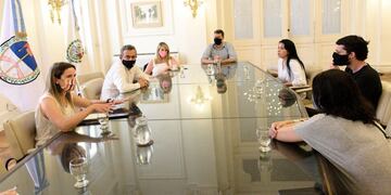 El encuentro se llevó a cabo en un de los salones del palacio municipal\u002E (@ciudadfuturaok)