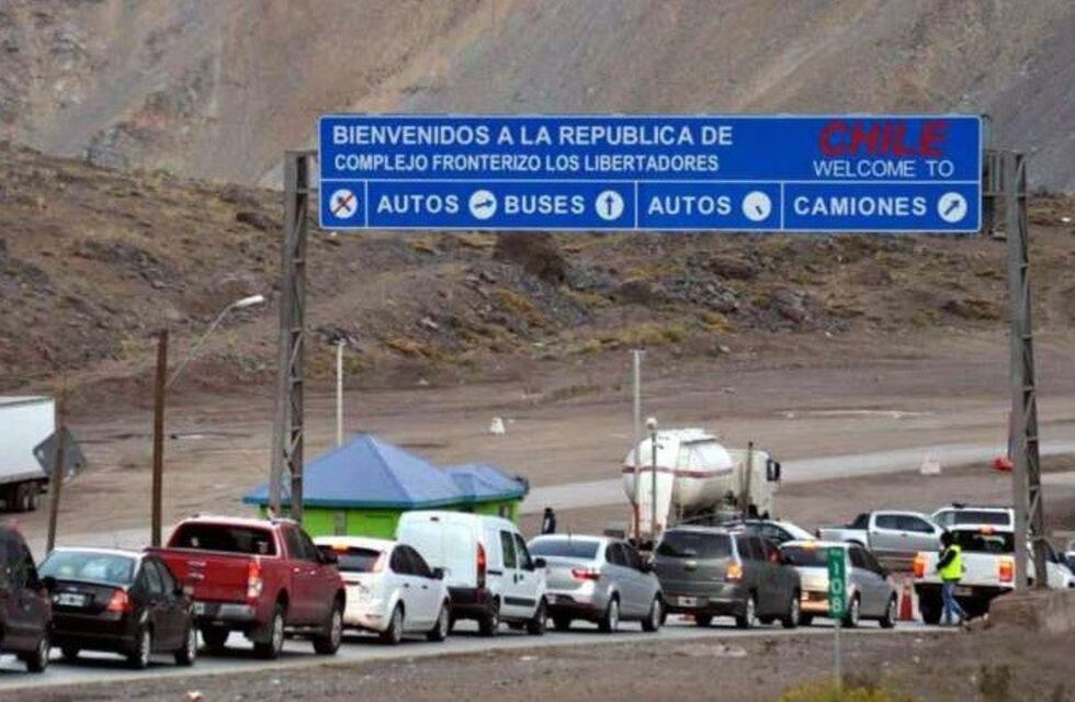 Hay más de siete horas de espera para pasar hacia Chile
