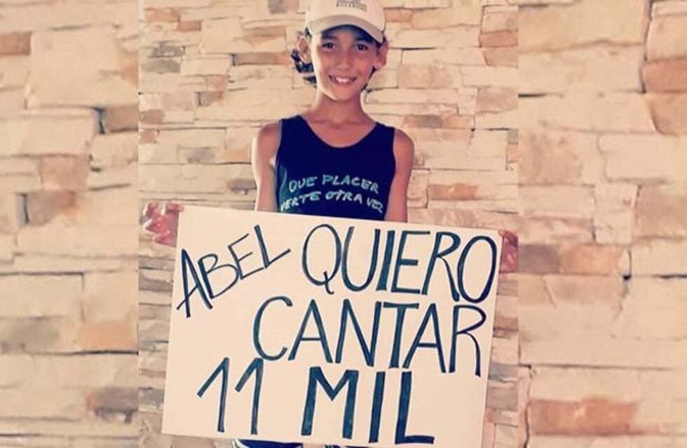 Un niño de Macachín cumplió su sueño de cantar el tema Oncemil con Abel Pintos