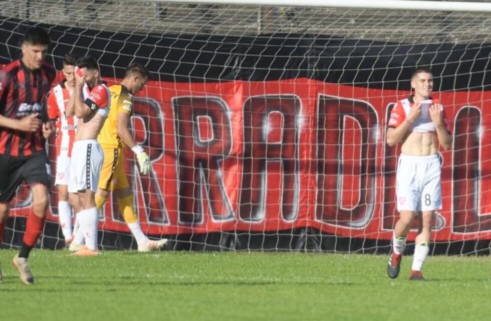 Instituto empató con Defensores de Belgrano 1 a 1
