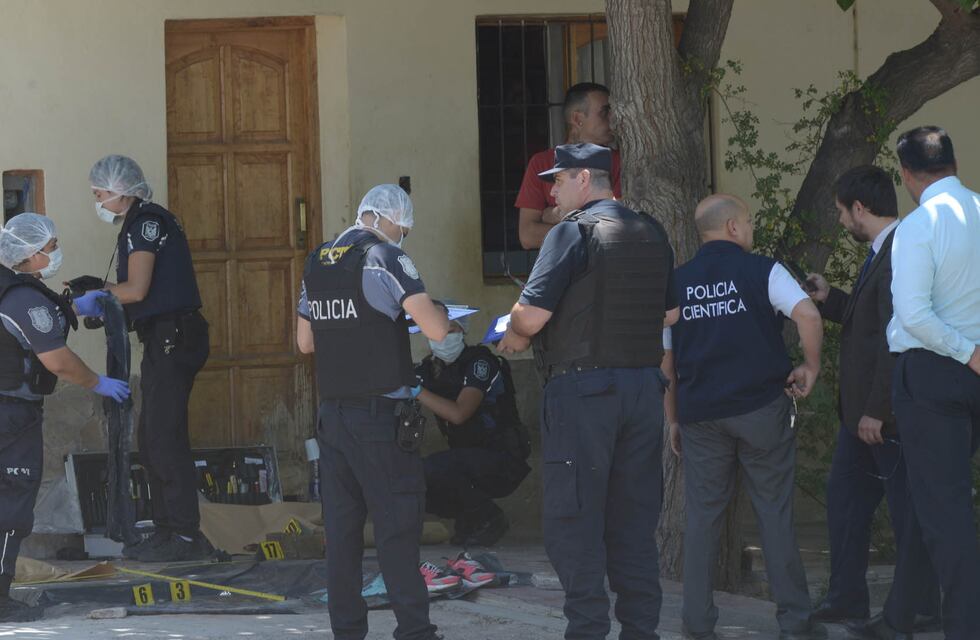 Homicidio en Godoy Cruz: debía dinero y fue acuchillado en la calle luego de dar pelea