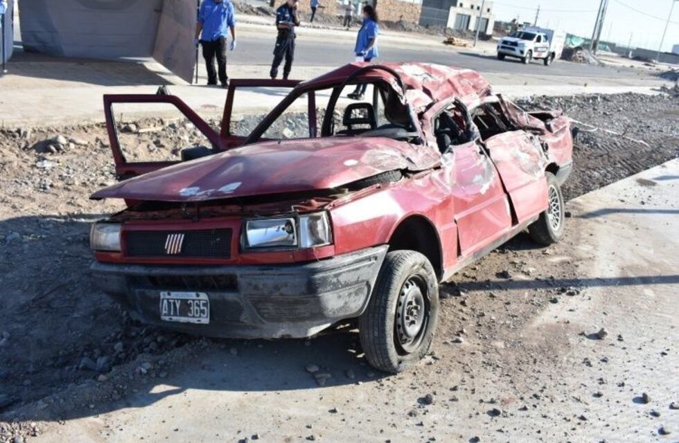 Tres fallecidos y varios heridos en un terrible accidente en San Juan