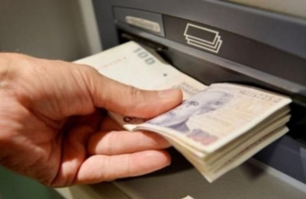 En noviembre se normalizarían los pagos de sueldos en la provincia