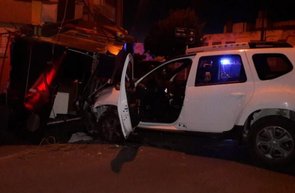 Se estrelló contra un carrito de comidas: estaba borracho