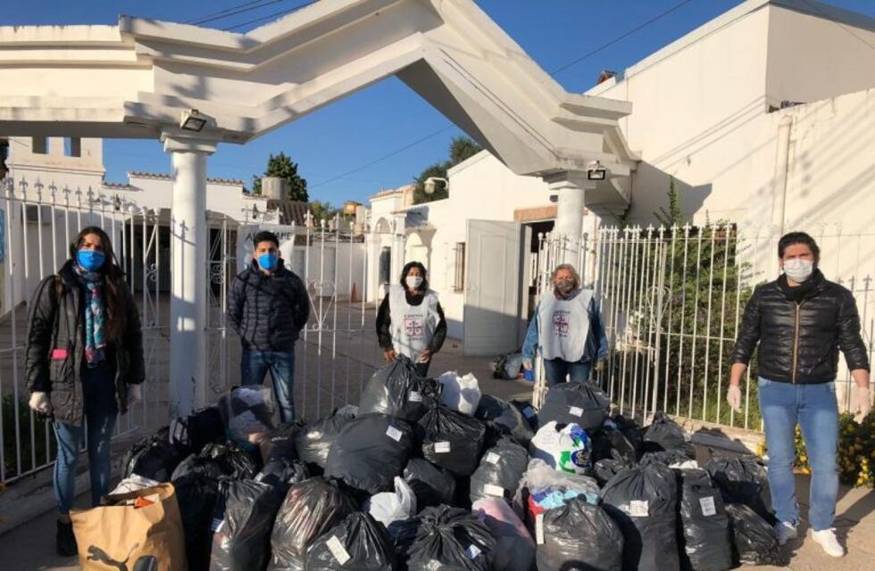 Se entregaron las primeras donaciones de la Colecta "Abrázame con un Abrigo"
