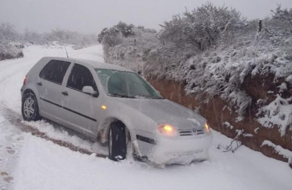 En fotos y videos, la increíble nevada en el norte de Córdoba