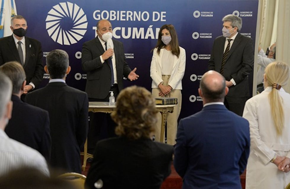 Manzur y Jaldo tomaron juramento a Agustín Fernández como nuevo secretario de Gobierno