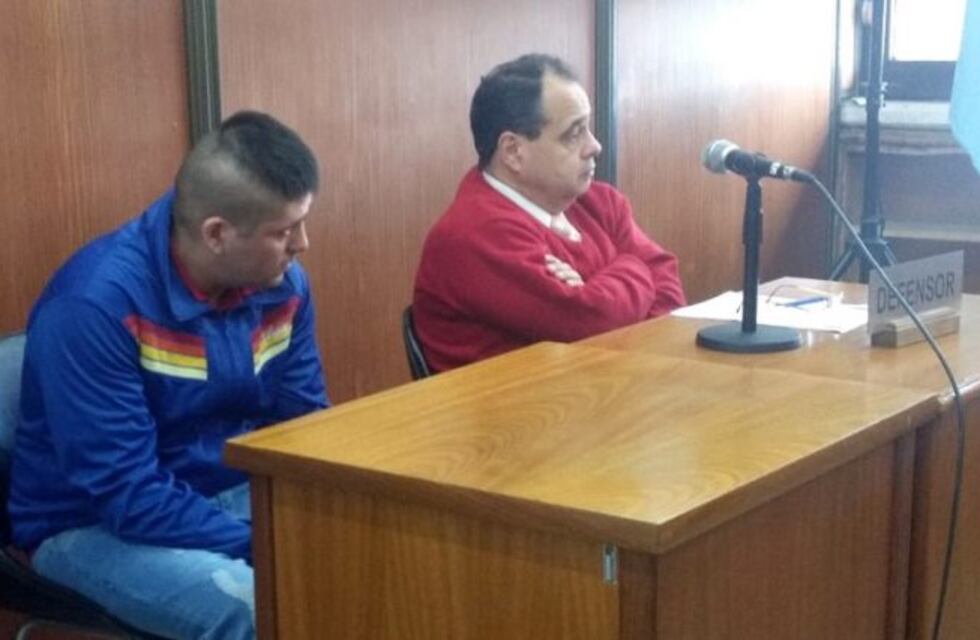 Le dan salidas transitorias a un condenado por apuñalar a su pareja