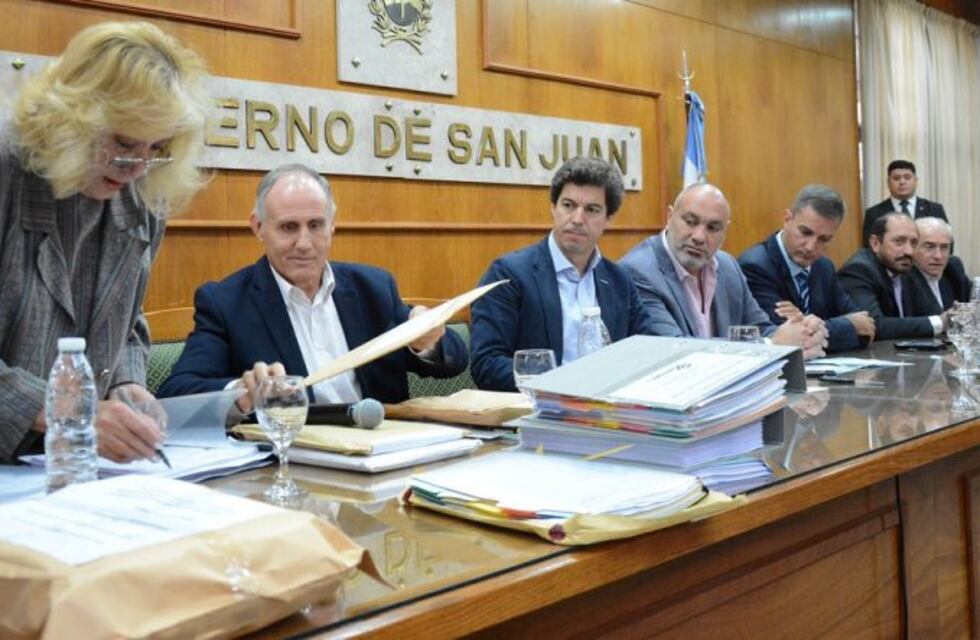 Invierten $225 millones para que tengan cloacas 35.000 sanjuaninos