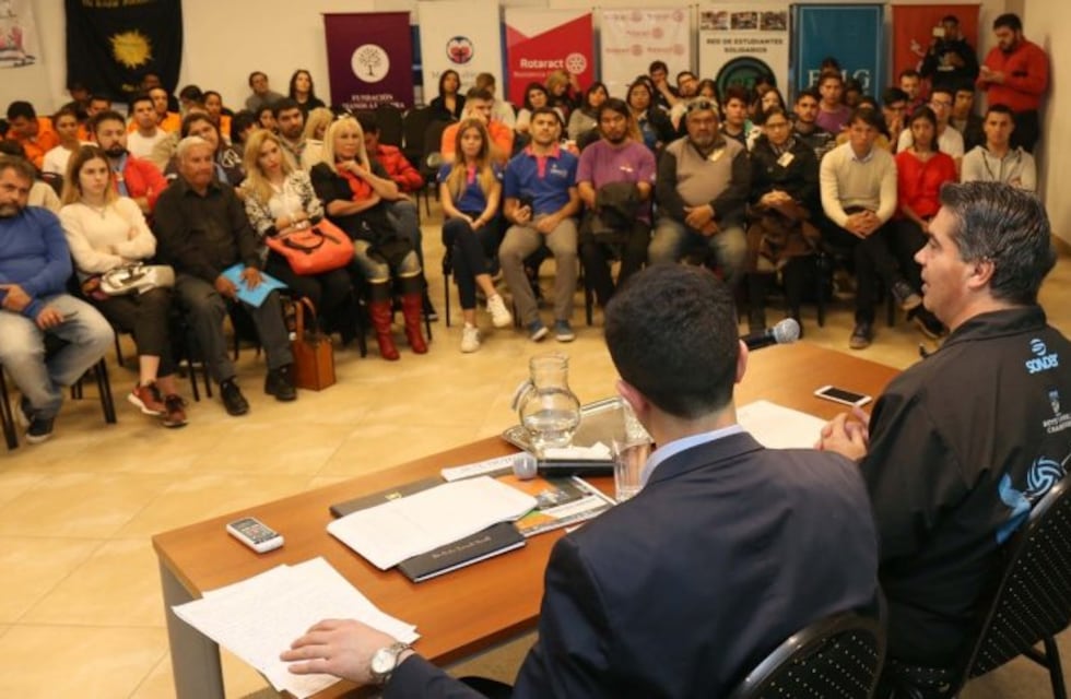 Capitanich presentó el anteproyecto para modificar la ley provincial del Voluntariado