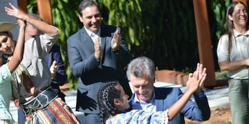 Macri bailó chamamé en Corrientes