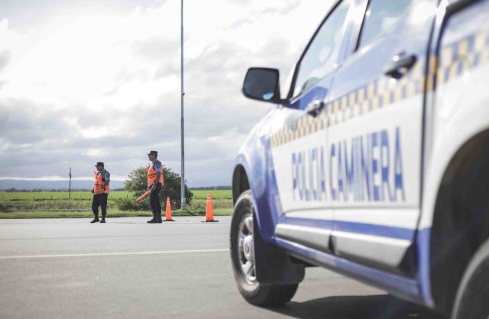 Iba armado, quiso coimear a la Policía Caminera y terminó preso