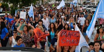 Una multitud marchó