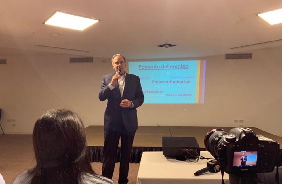 Schiavoni presentó el Plan de crecimiento y modernización de Misiones