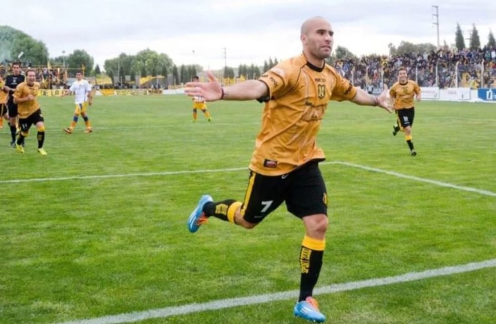 José Michelena volverá a Deportivo Madryn