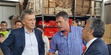 El presidente Mauricio Macri pasó por la fábrica de ecobolsas La Rañatela, en Maipú, territorio peronista\u002E