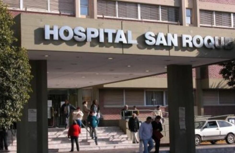 Una presunta ladrona de 16 años fue herida tras un feroz tiroteo con una mujer policía