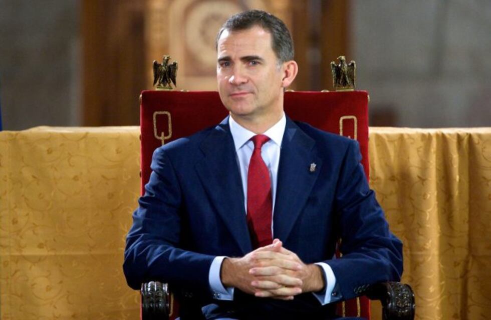 El rey de España pide al Parlamento catalán evitar conflictos