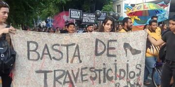 Marcha del orgullo gay, en pleno Mendoza\u002E